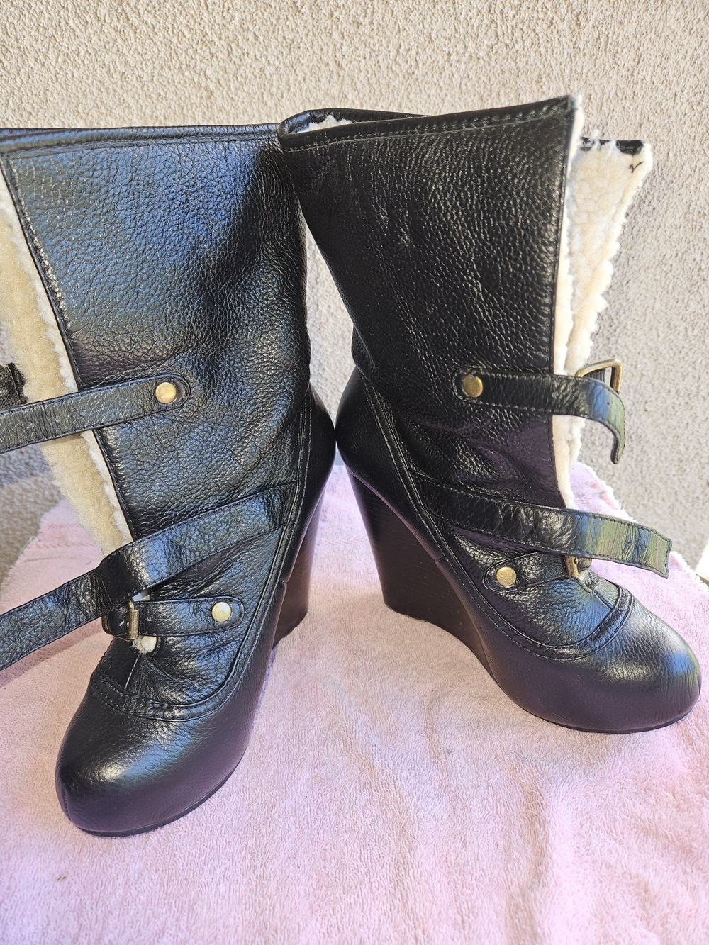 Betsey Johnson Black Wedge Ankle Boots with Buckles - Picture 2 of 9